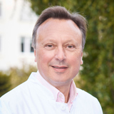 Dr. med. Alois Franz – Chefarzt der Klinik für Orthopädie, Unfall-, Handchirurgie und Sportverletzungen Siegen